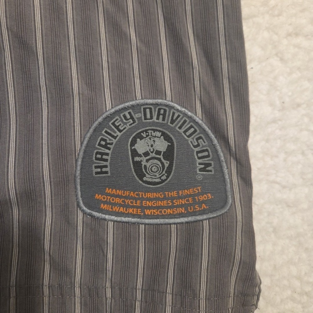 Harley Davidson Button Down Shirt Size 2XL Gray Short Sleeve Embroidered - Picture 2 of 8
